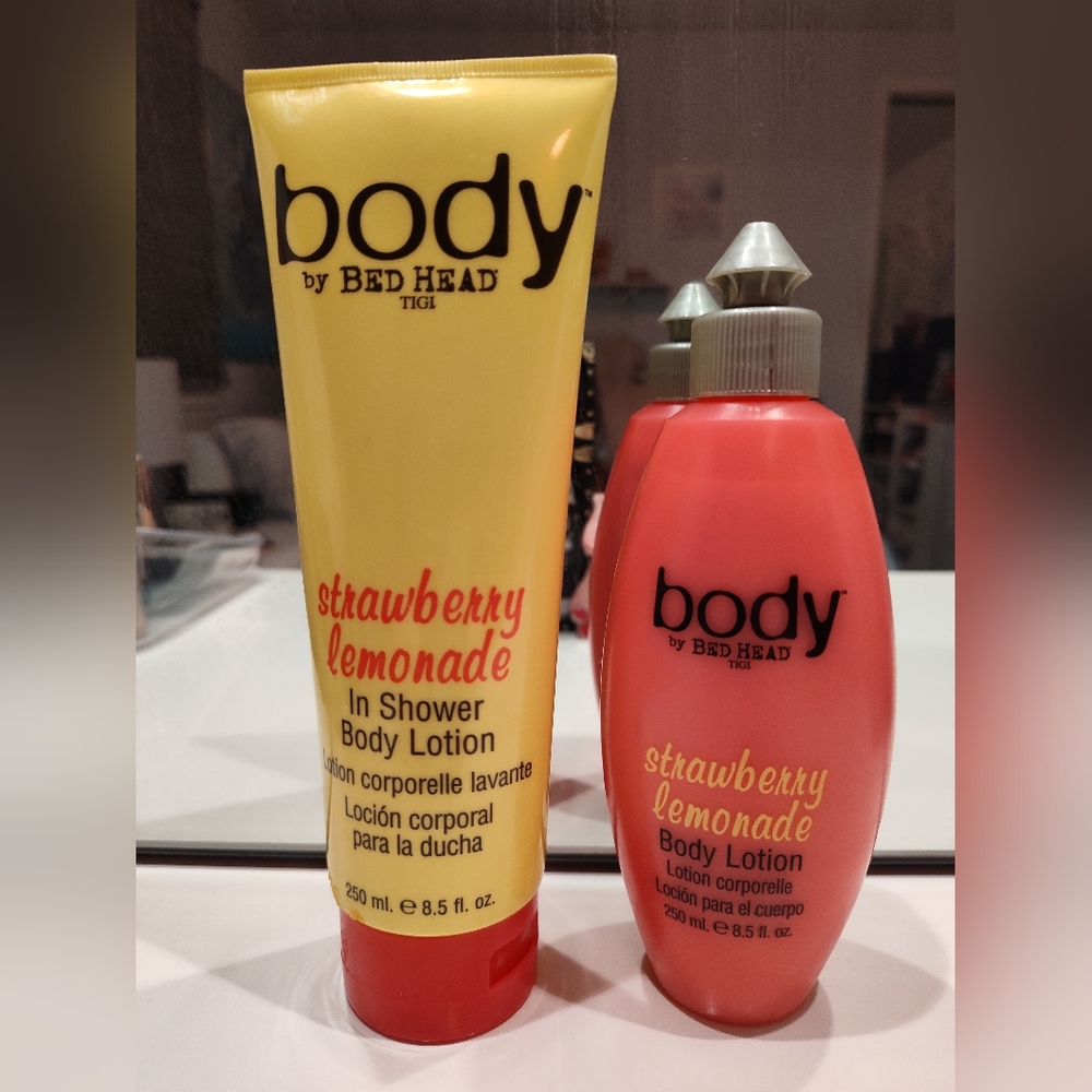BedHead Strawberry Lemonade In Shower Body Lotion & Lotion